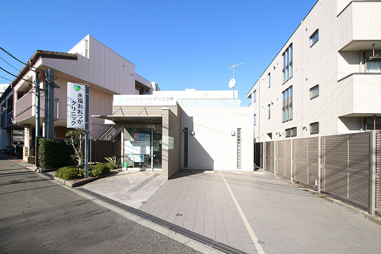 当院の入口に到着します